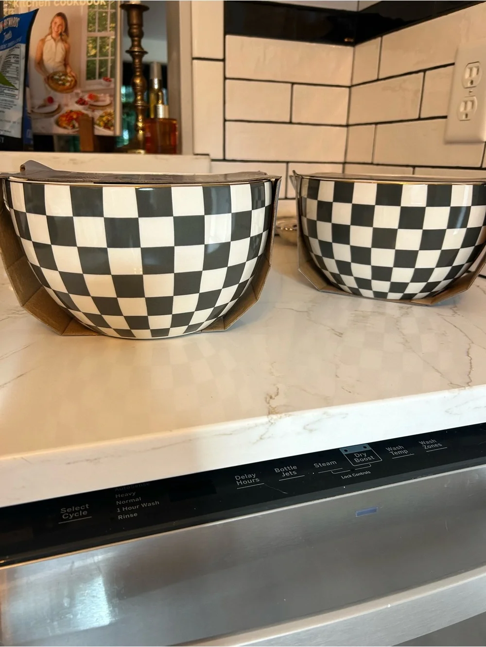 Black Check 5-Piece Batter Bowl & Measuring Cup Set